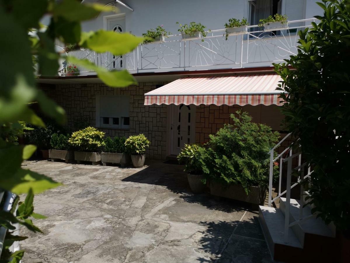 Apartment Dino Novi Vinodolski Exterior foto